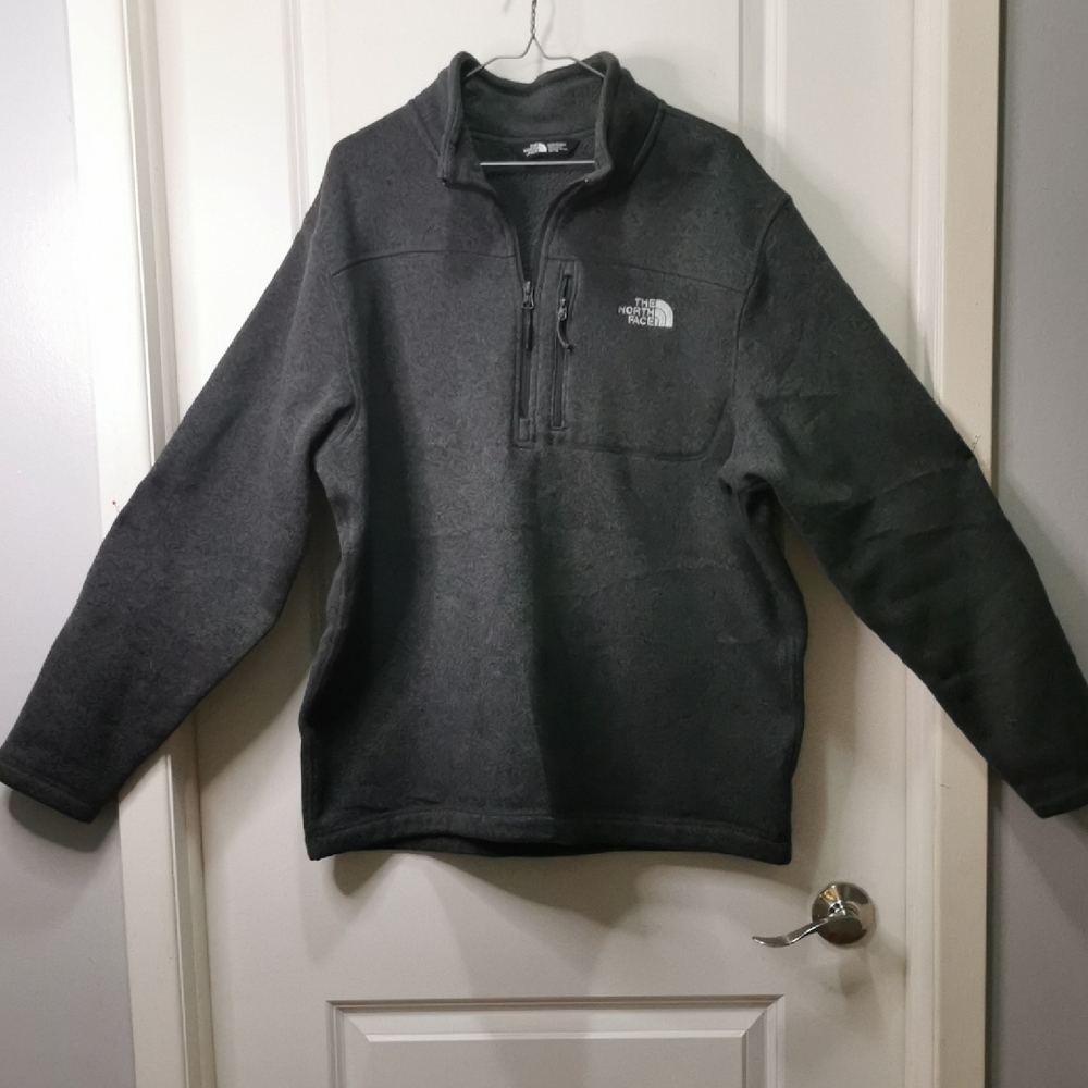 The North‎ Face Grey 1/4 Zip pull over Sherpa Fleecelined Pullover